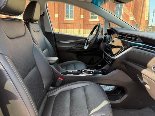 2023 Chevrolet Bolt EV 2LT