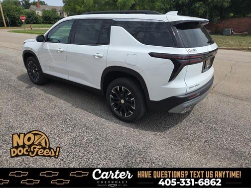 Summit White 2026 Chevrolet Traverse LT