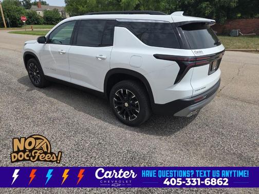 Summit White 2026 Chevrolet Traverse LT