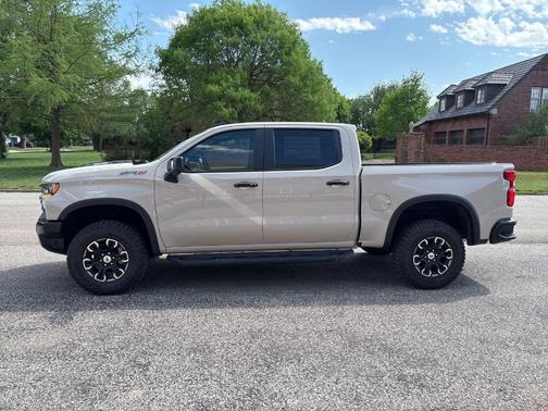 White Sand 2026 Chevrolet Silverado 1500 ZR2