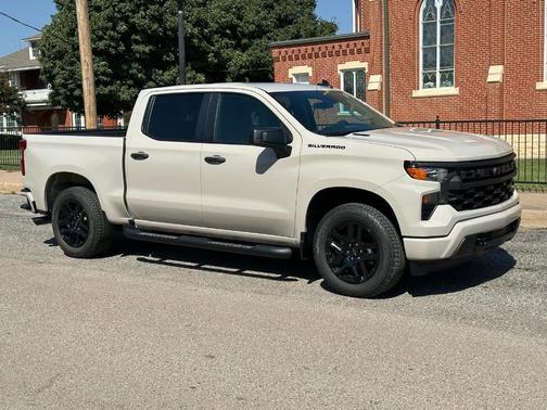 2026 Chevrolet Silverado 1500 Custom
