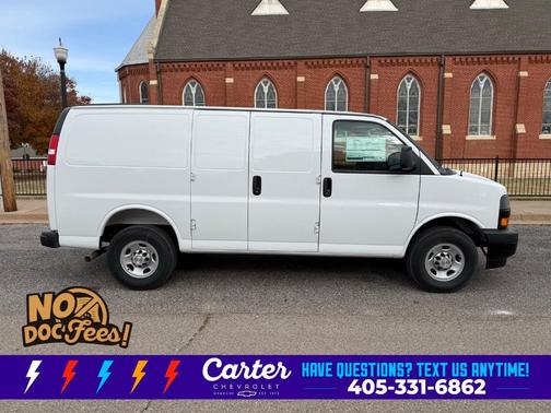 Summit White 2025 Chevrolet Express 2500 Work Van
