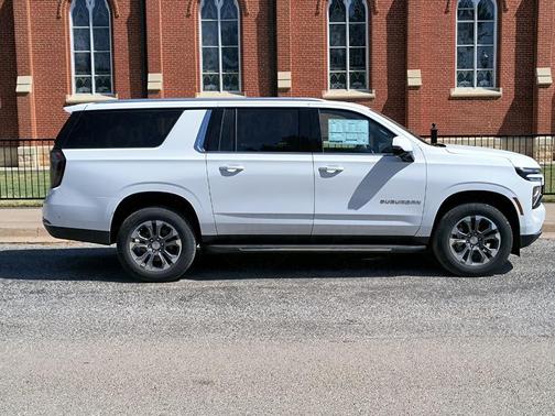 2025 Chevrolet Suburban LT