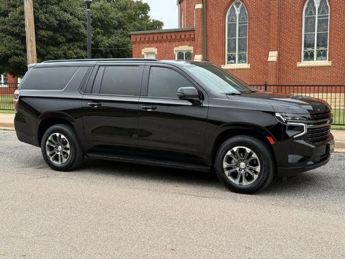 2021 Chevrolet Suburban RST