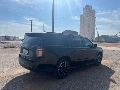 2021 Chevrolet Suburban RST