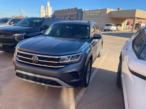 2022 Volkswagen Atlas 3.6L SE w/Technology