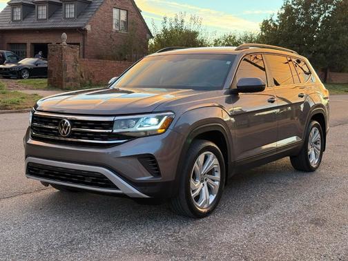 2022 Volkswagen Atlas 3.6L SE w/Technology