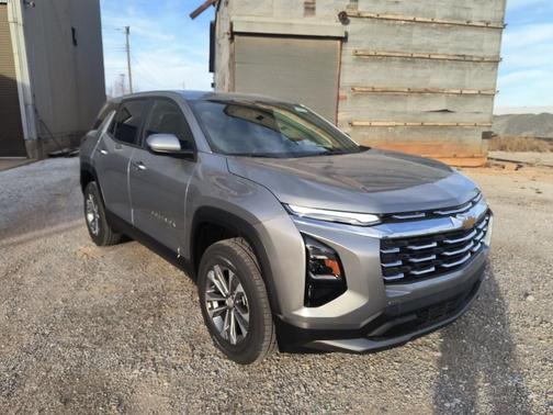 Sterling Gray Metallic 2026 Chevrolet Equinox LT