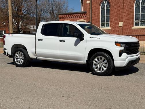 2023 Chevrolet Silverado 1500 Custom