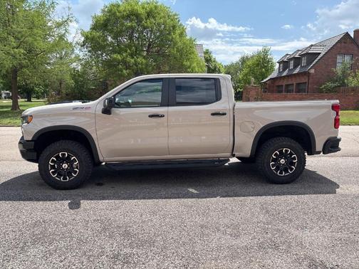 White Sand 2026 Chevrolet Silverado 1500 ZR2
