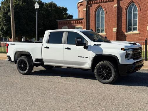 2026 Chevrolet Silverado 2500 LT