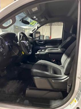 2023 GMC Sierra 2500 Pro