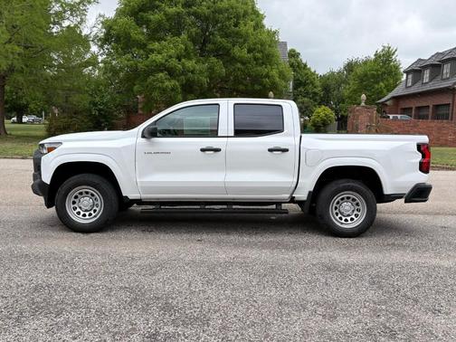 Summit White 2026 Chevrolet Colorado WT