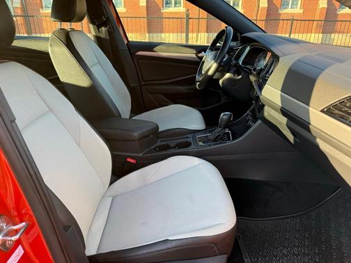 2020 Volkswagen Jetta 1.4T R-Line