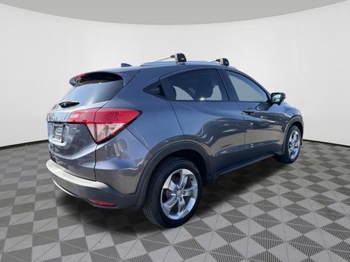 Alabaster Silver Metallic 2016 Honda HR-V EX-L w/Navi