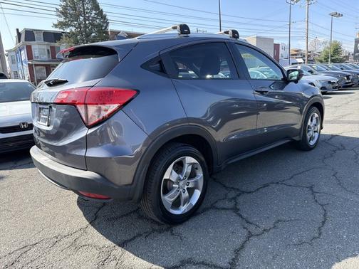 Alabaster Silver Metallic 2016 Honda HR-V EX-L w/Navi