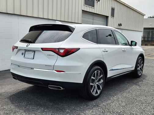 2024 Acura MDX w/Technology Package