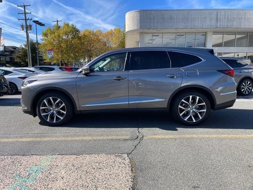 2023 Acura MDX w/Technology Package