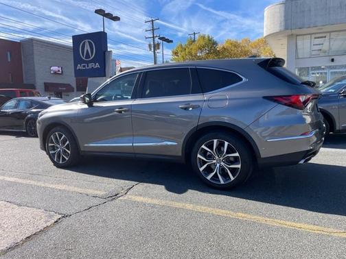 2023 Acura MDX w/Technology Package