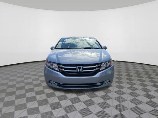 Lunar Silver Metallic 2017 Honda Odyssey Touring