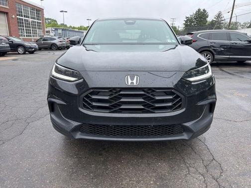 Crystal Black Pearl 2024 Honda HR-V Sport
