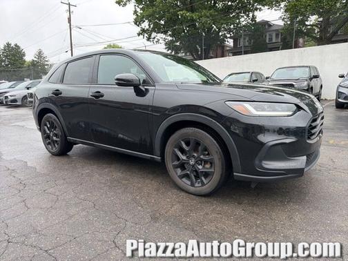 Crystal Black Pearl 2024 Honda HR-V Sport