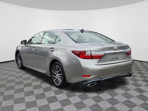 2016 Lexus ES 350 Base