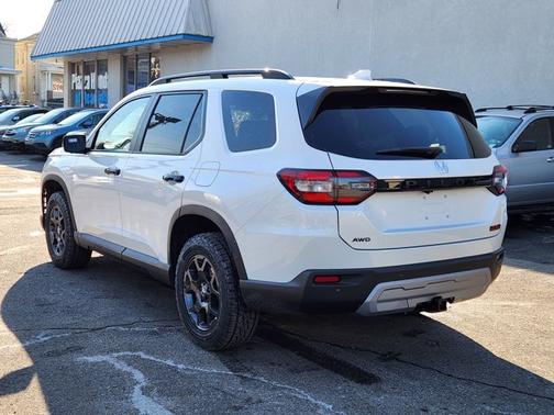 2025 Honda Pilot TrailSport