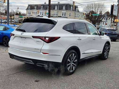 2025 Acura MDX w/Technology Package