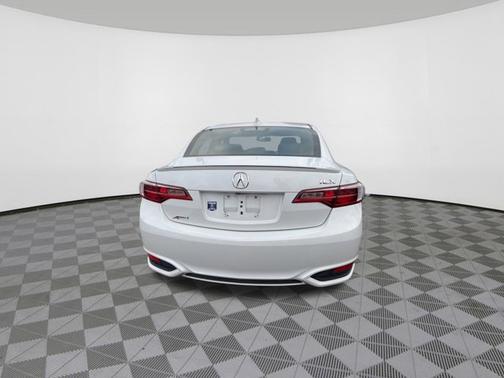 2018 Acura ILX w/Premium/A-SPEC Pkg