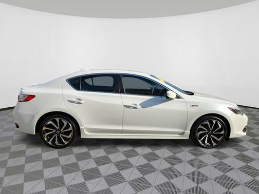 2018 Acura ILX w/Premium/A-SPEC Pkg