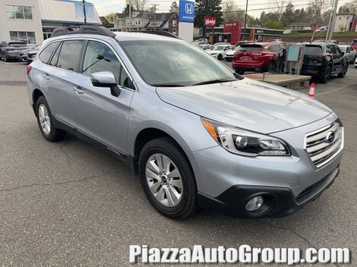 Ice Silver Metallic 2017 Subaru Outback Premium