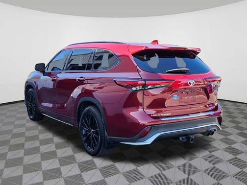 2023 Toyota Highlander XSE