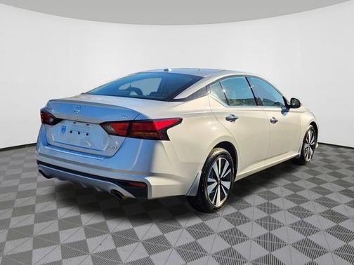 2021 Nissan Altima 2.5 SL