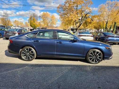 2023 Honda Accord Hybrid Touring