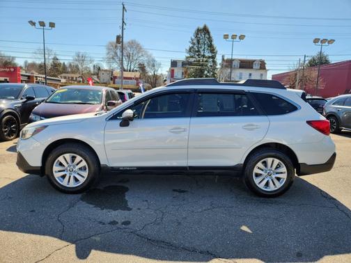 2018 Subaru Outback 2.5i Premium