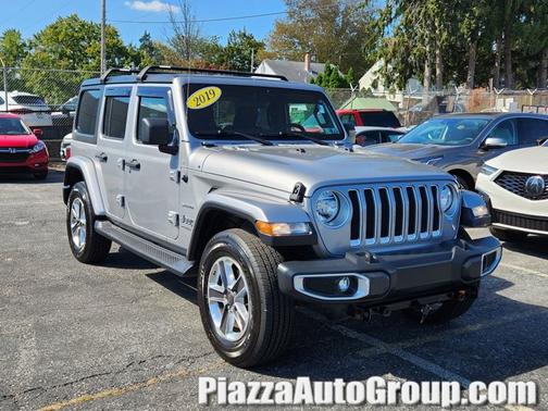 2019 Jeep Wrangler Unlimited Sahara