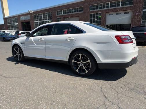 White Platinum Clearcoat Metallic 2016 Ford Taurus SEL