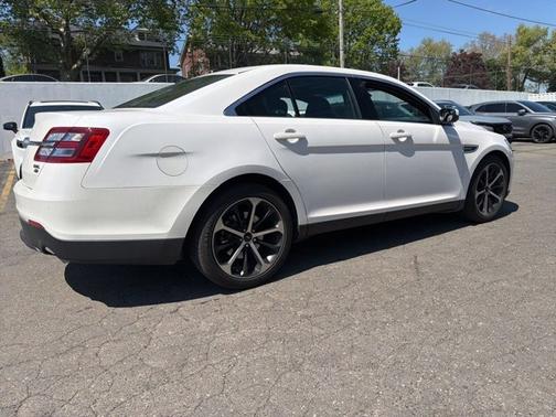 White Platinum Clearcoat Metallic 2016 Ford Taurus SEL