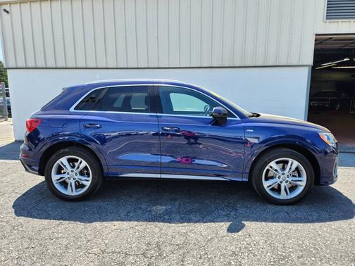 2021 Audi Q3 S line Premium