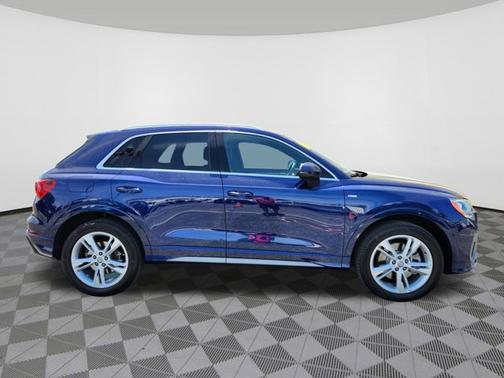 2021 Audi Q3 S line Premium