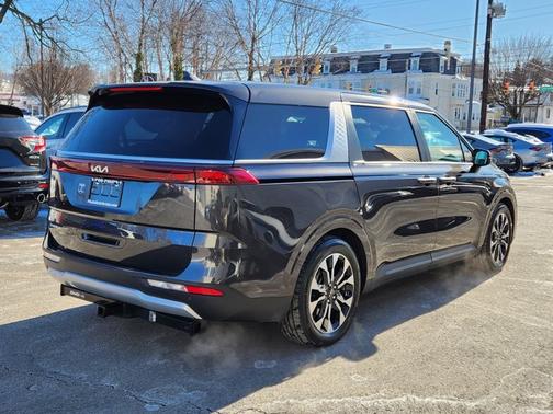 2024 Kia Carnival EX