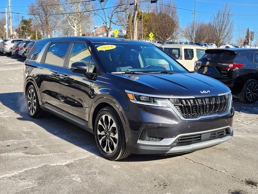 2024 Kia Carnival EX