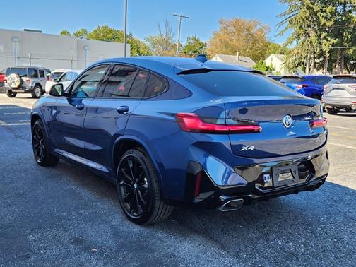 2022 BMW X4 xDrive30i