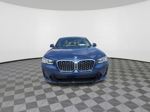 2022 BMW X4 xDrive30i