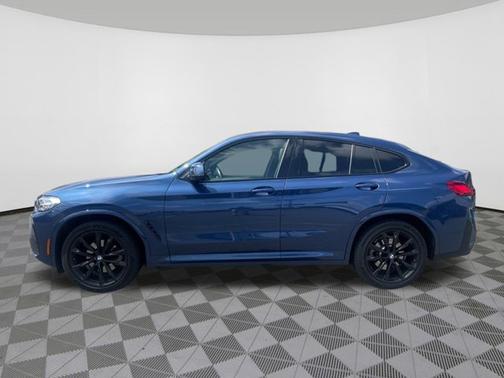 2022 BMW X4 xDrive30i