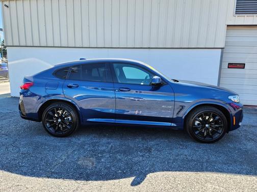 2022 BMW X4 xDrive30i