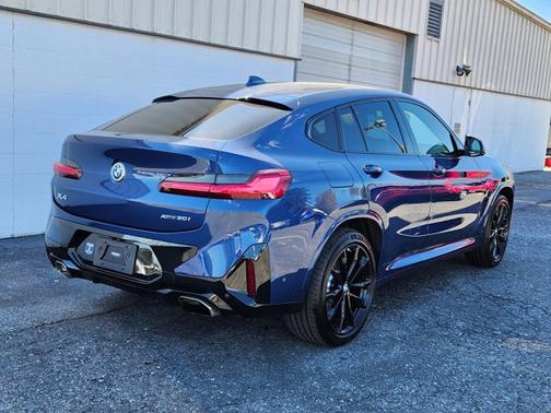 2022 BMW X4 xDrive30i