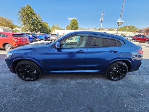 2022 BMW X4 xDrive30i