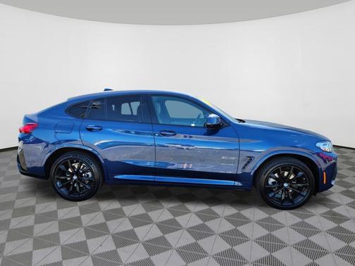 2022 BMW X4 xDrive30i